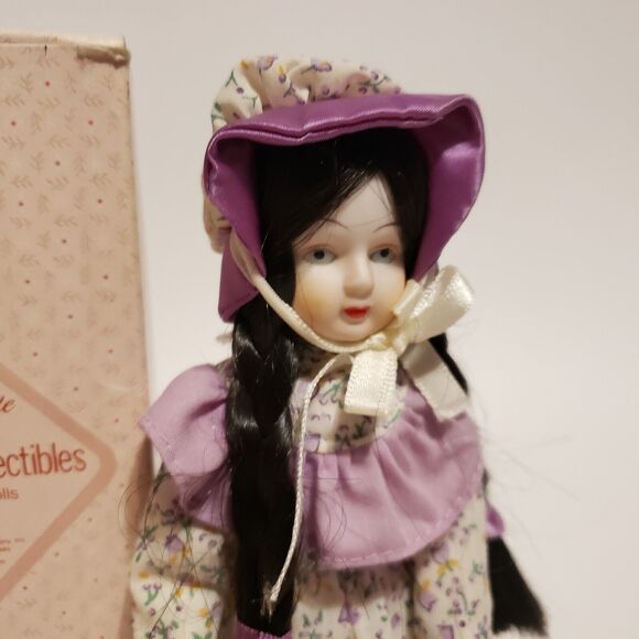 Russ Country Collectible ( Bernadette) Porcelain 8" Doll w/ Box - Picture 6 of 7